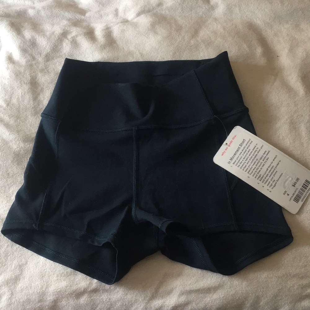 Lululemon NWT In Movement Short Size 4